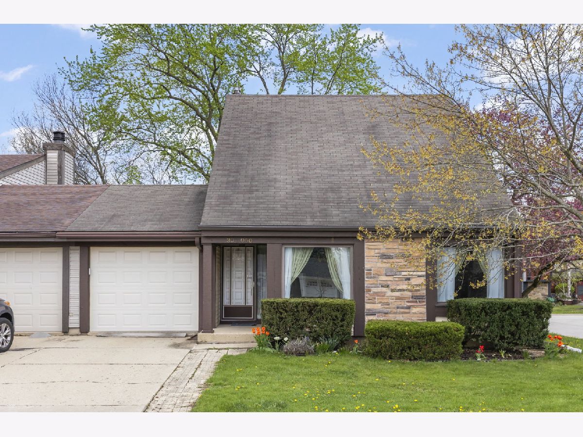  For Sale Warrenville Illinois, 30W050 Mulberry Court