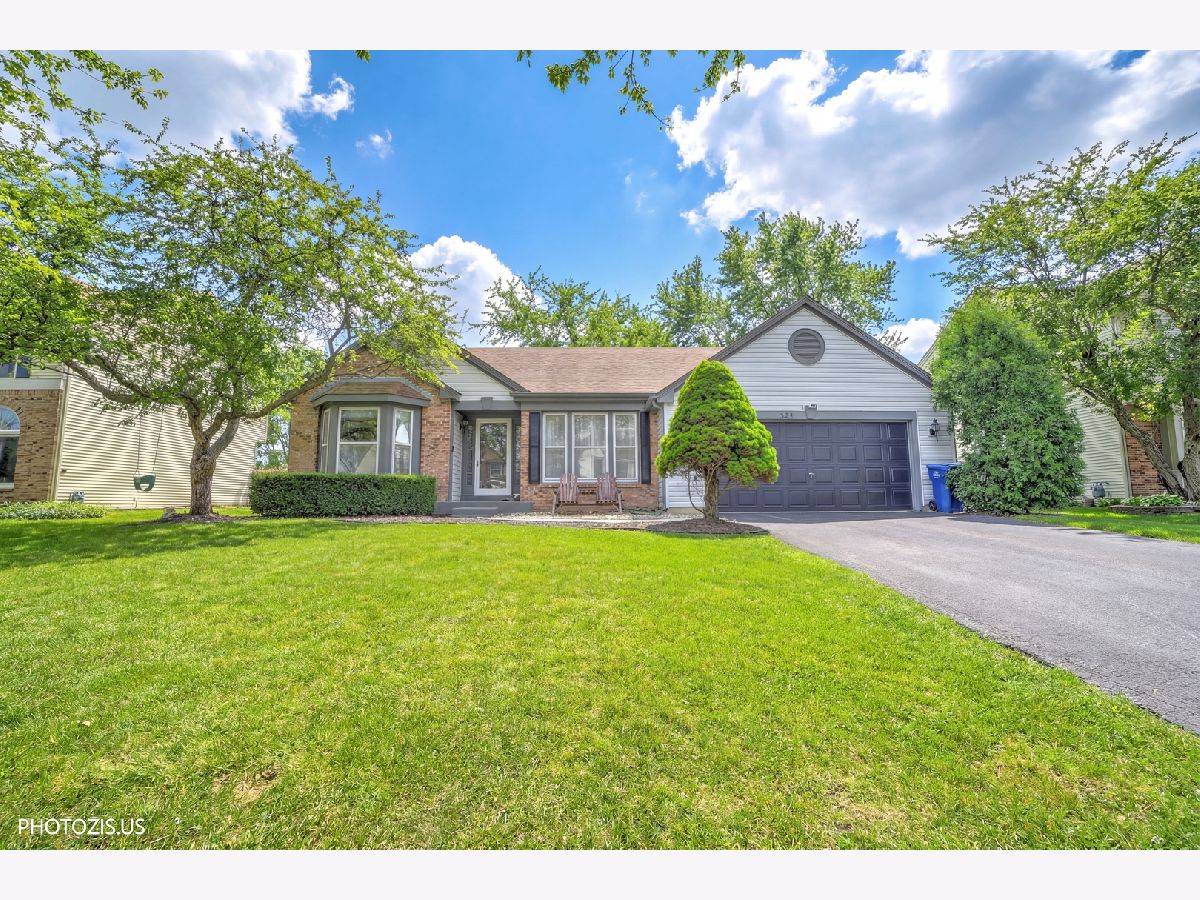  For Sale Gurnee Illinois, 5221 Conifer Lane