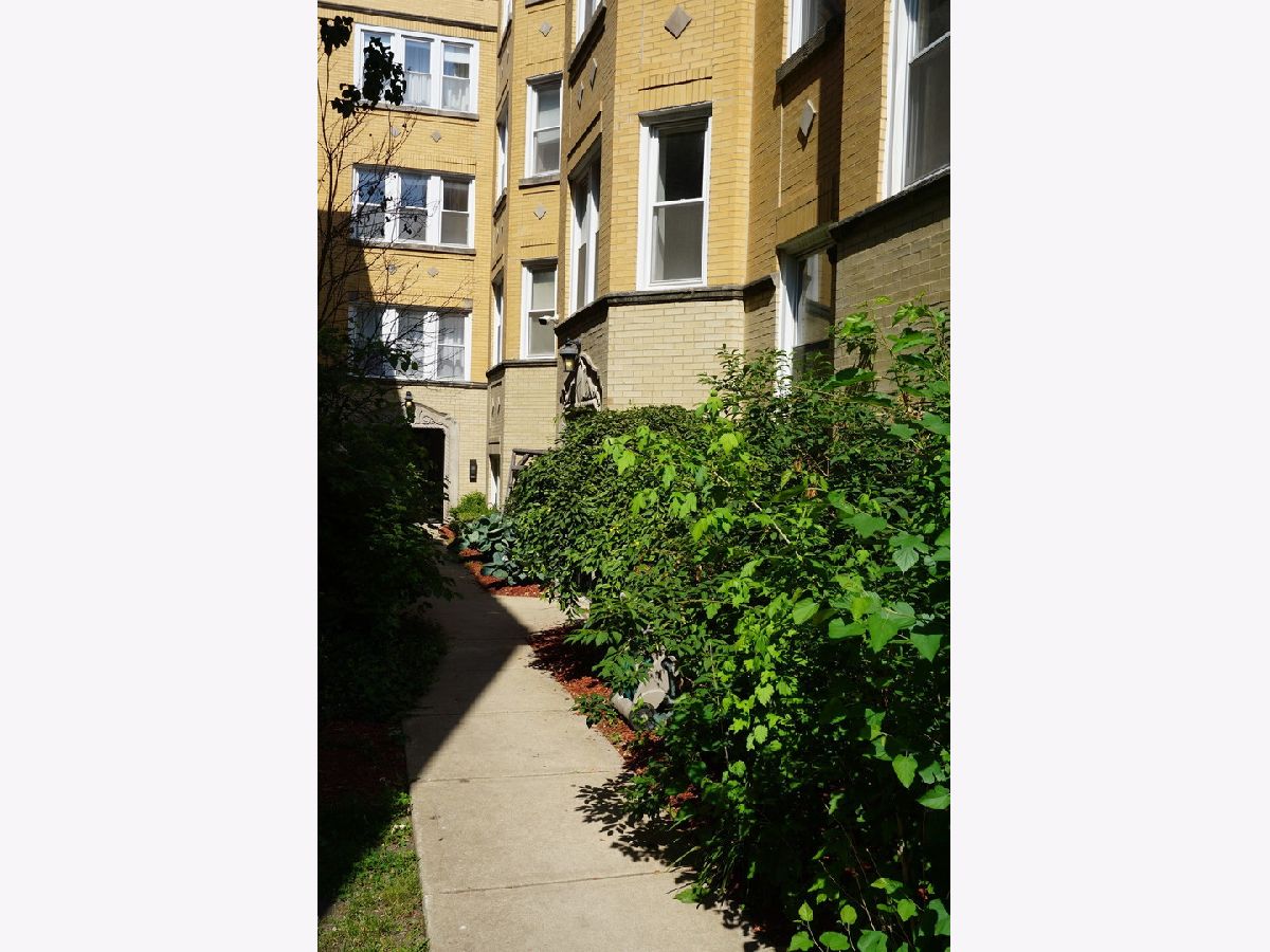  Rented Chicago Illinois, 1432 Maplewood