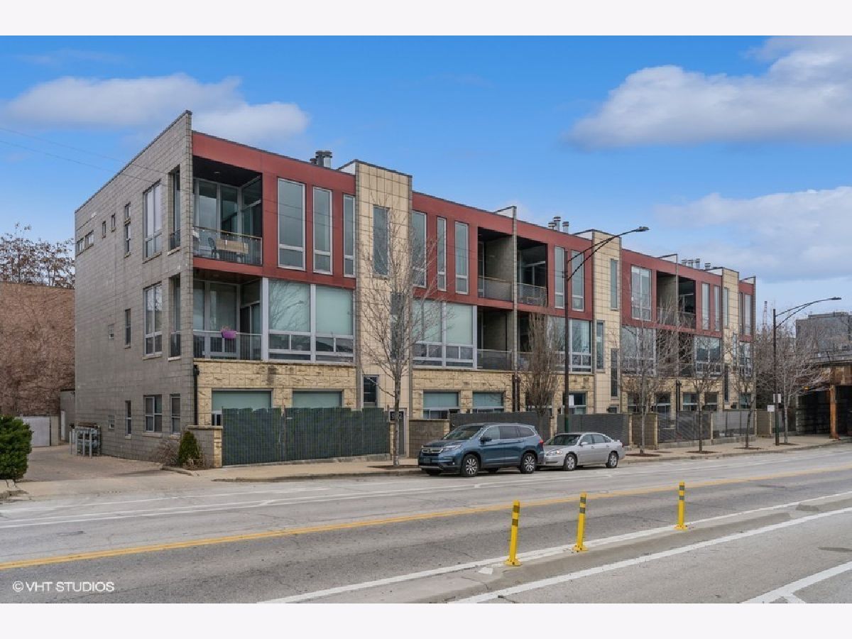  Rented Chicago Illinois, 902 Elston