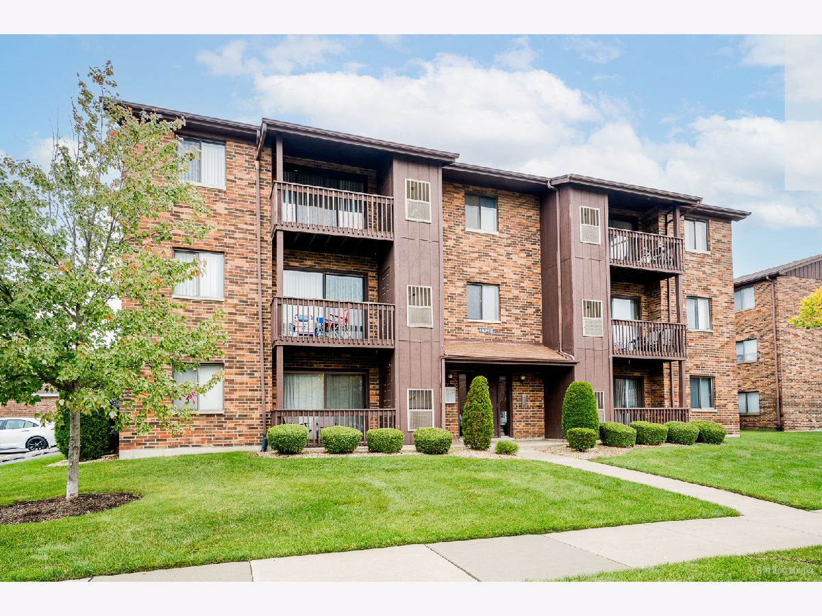  For Rent Oak Forest Illinois, 15712 Peggy