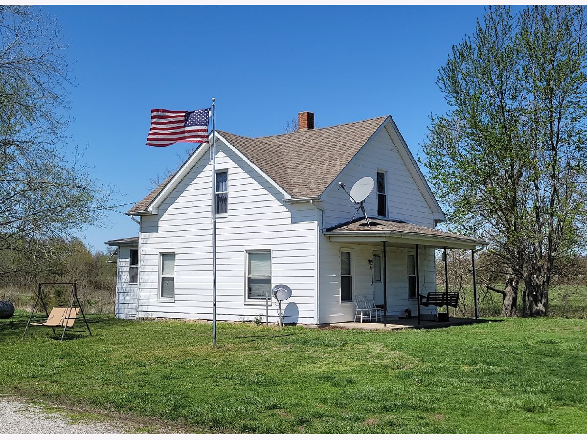  Sold Salem Illinois, 5568 Lois