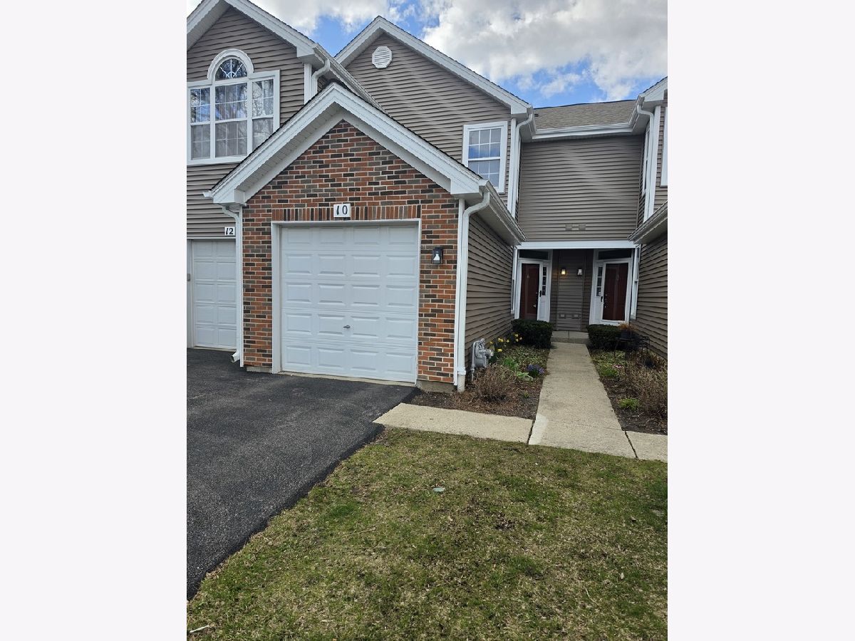 Homes & Townhomes For Rent Willoughby Farms Algonquin Illinois, 10 Waverly