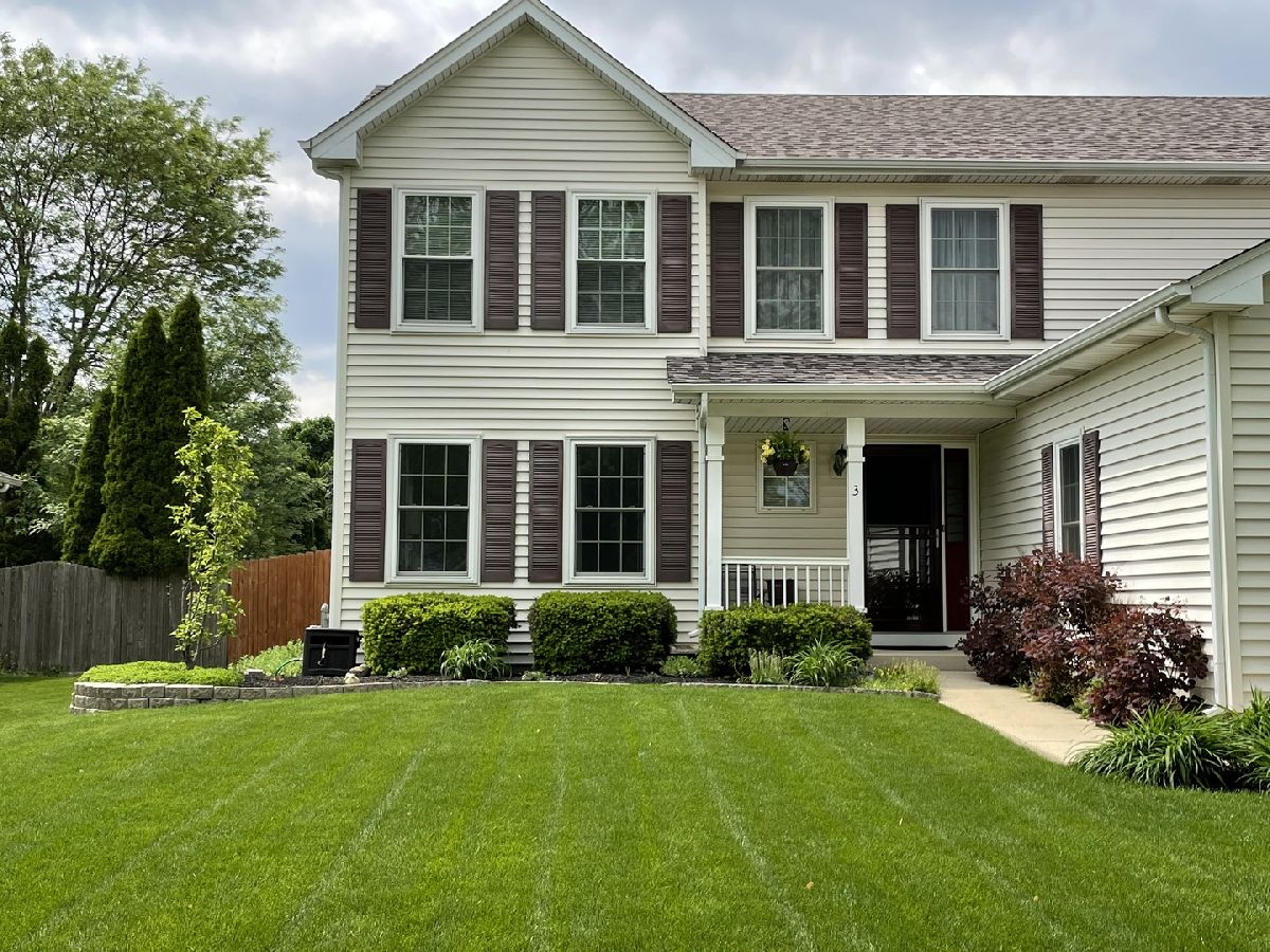 Homes Sold Hickory Oaks Bolingbrook Illinois, 3 Caribou