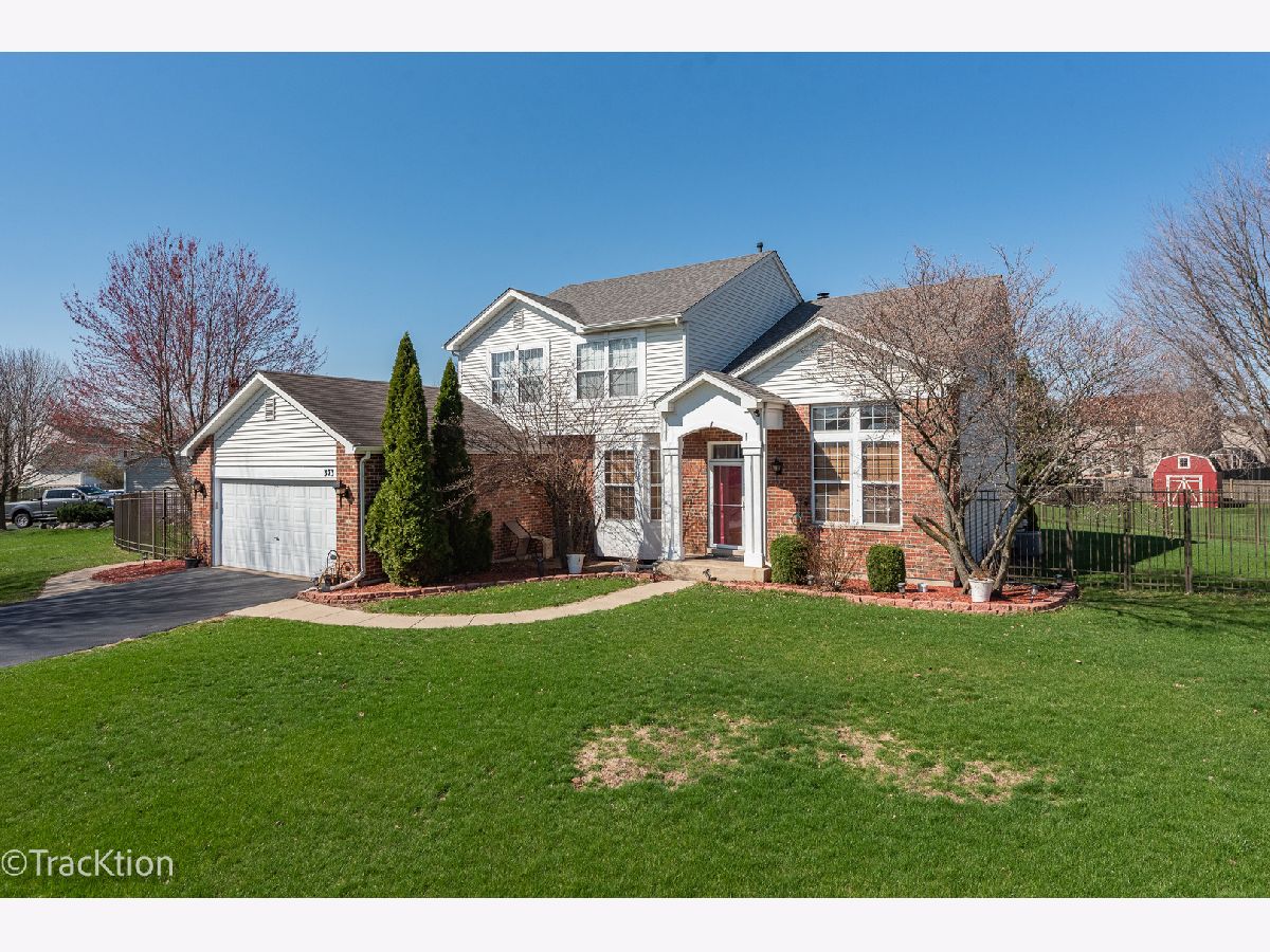  For Sale Sugar Grove Illinois, 323 Mallard Lane