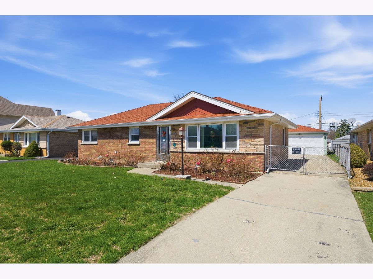  For Sale Bridgeview Illinois, 7824 74th Street