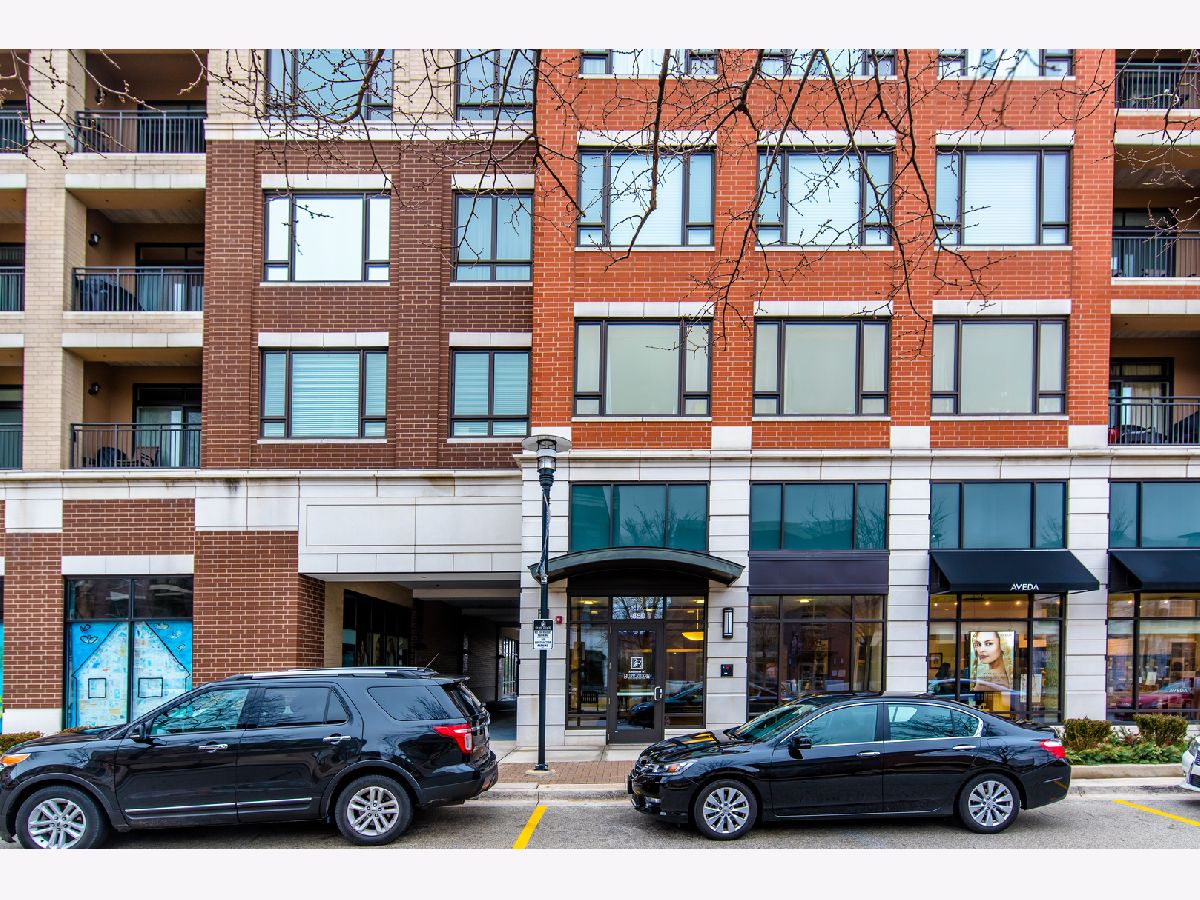  For Rent Burr Ridge Illinois, 850 Village Center