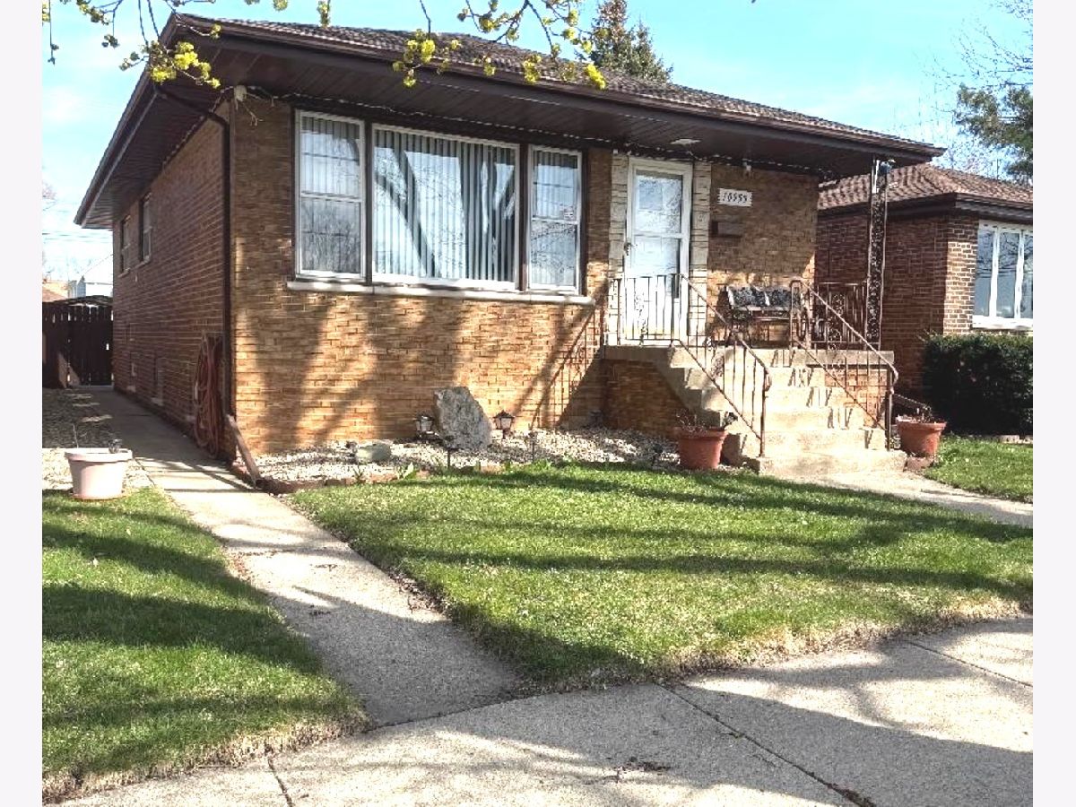  For Sale Chicago Illinois, 10955 Mackinaw Avenue