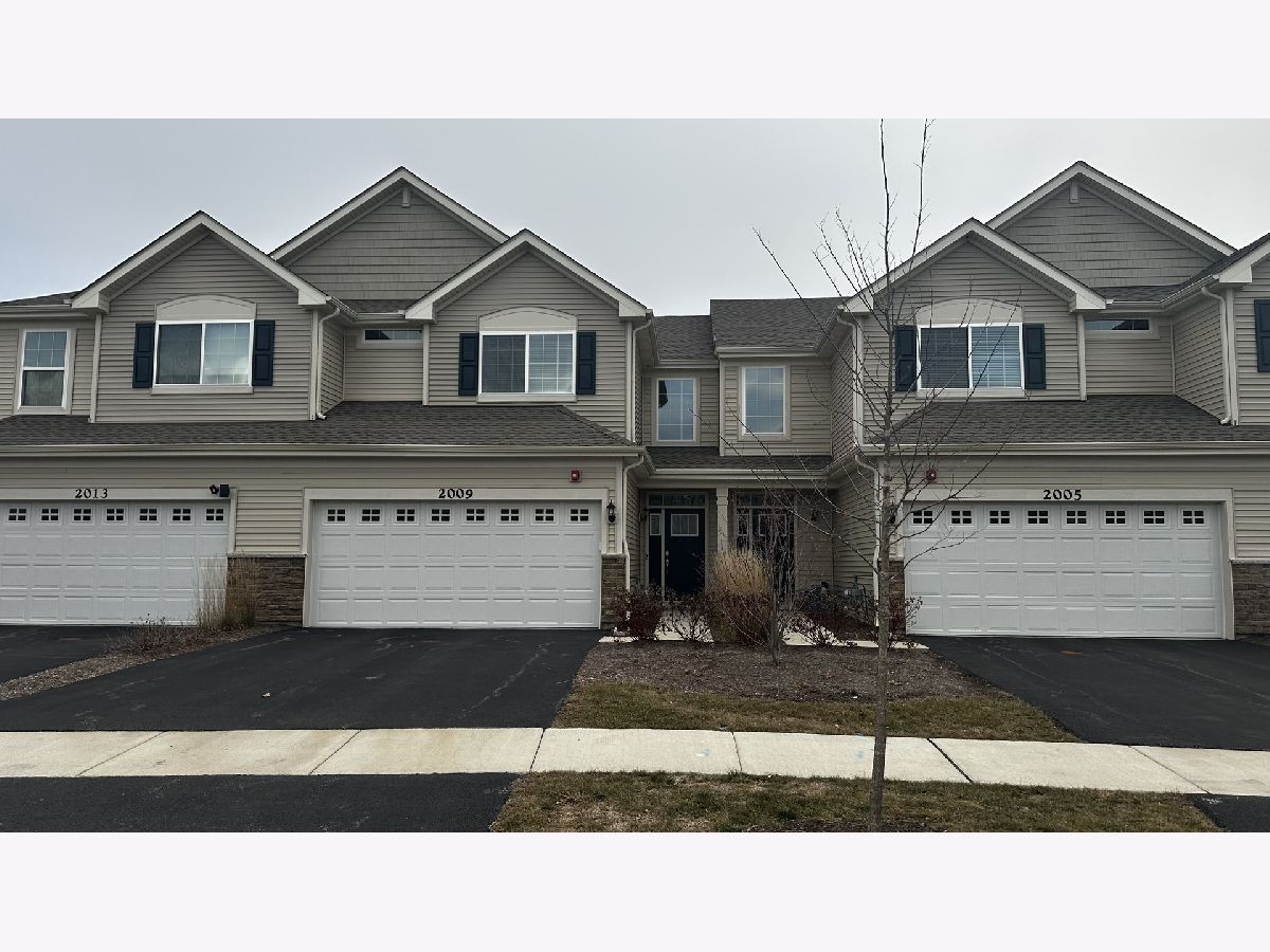  For Rent Batavia Illinois, 2009 Stuttle