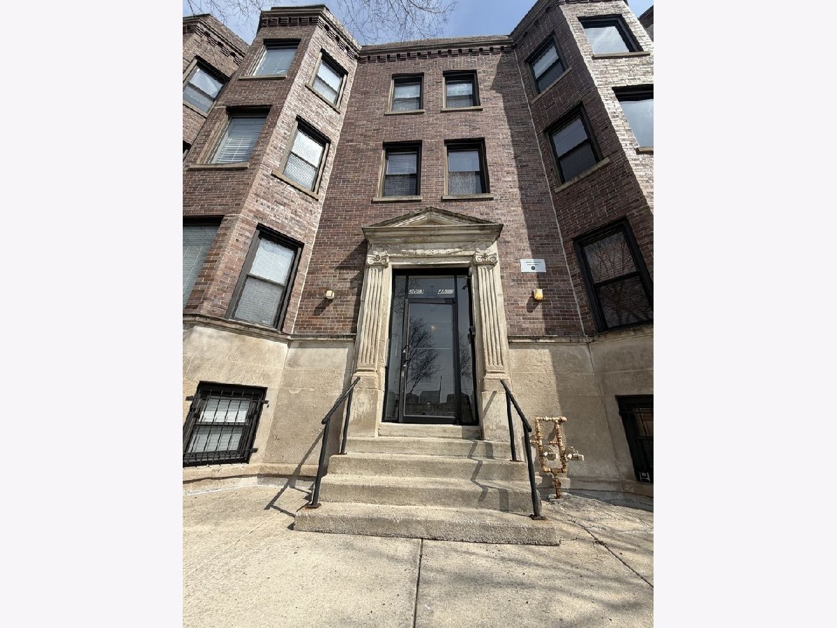  Rented Chicago Illinois, 4055 Calumet