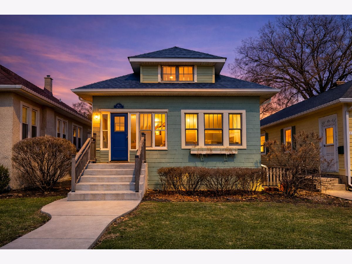  For Sale Brookfield Illinois, 8424 Greenview Avenue