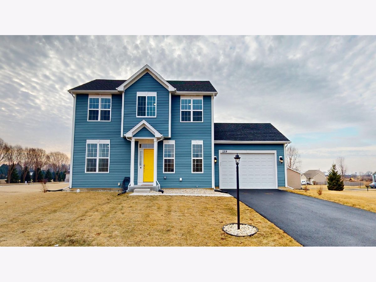  For Sale Poplar Grove Illinois, 219 Deer Run Trail