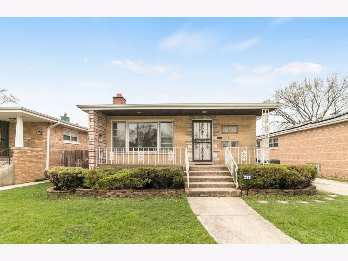  For Sale Evergreen Park Illinois, 9534 Sacramento Avenue