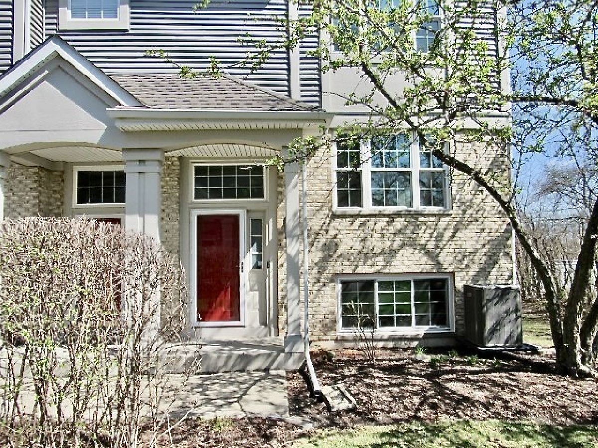 Townhomes & Condos Rented Woodmere Darien Illinois, 2667 Woodmere