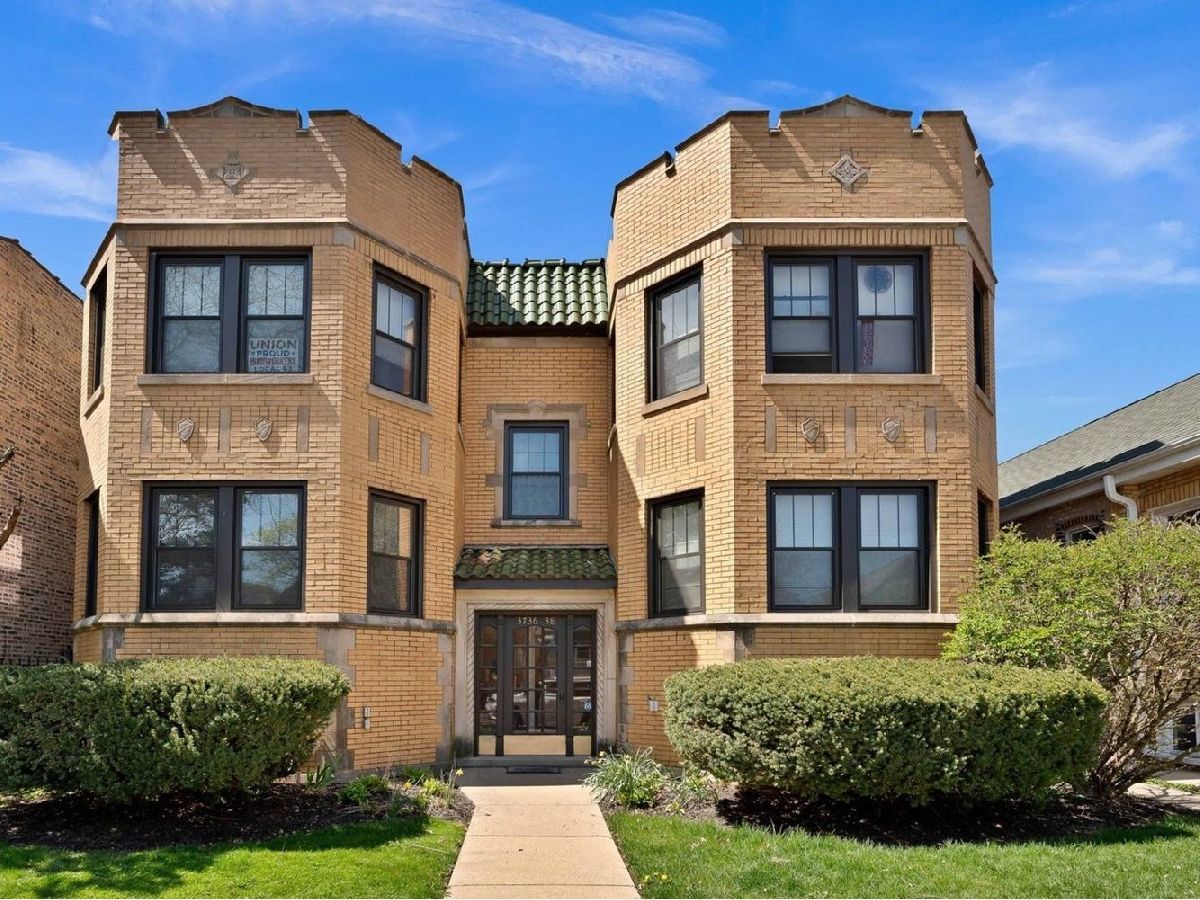  Rented Chicago Illinois, 3736 Whipple