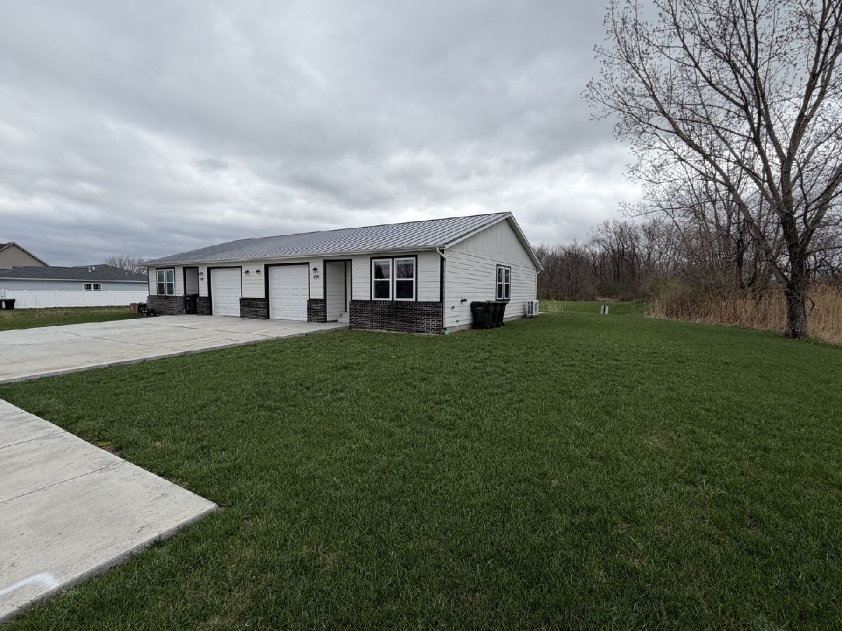  For Sale Braidwood Illinois, 1099 Madison Avenue