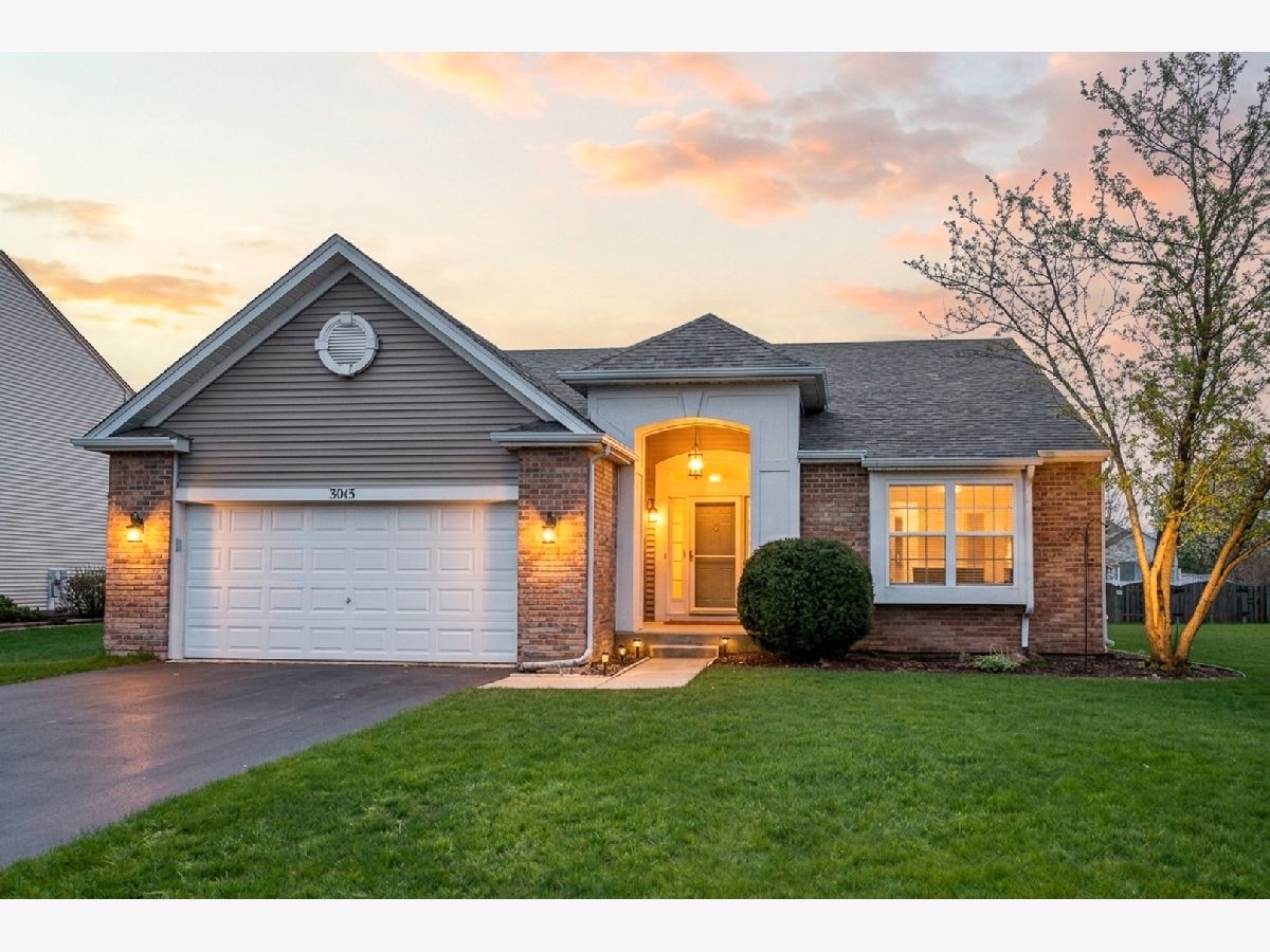 Homes & Townhomes For Sale Foxmoor Montgomery Illinois, 3013 Turnberry Lane