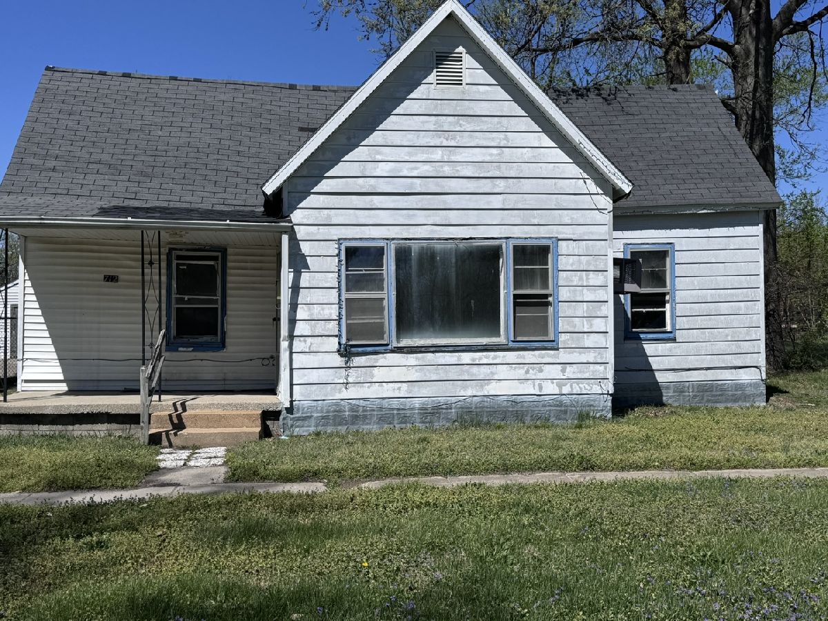  For Sale Centralia Illinois, 712 Rhodes Street