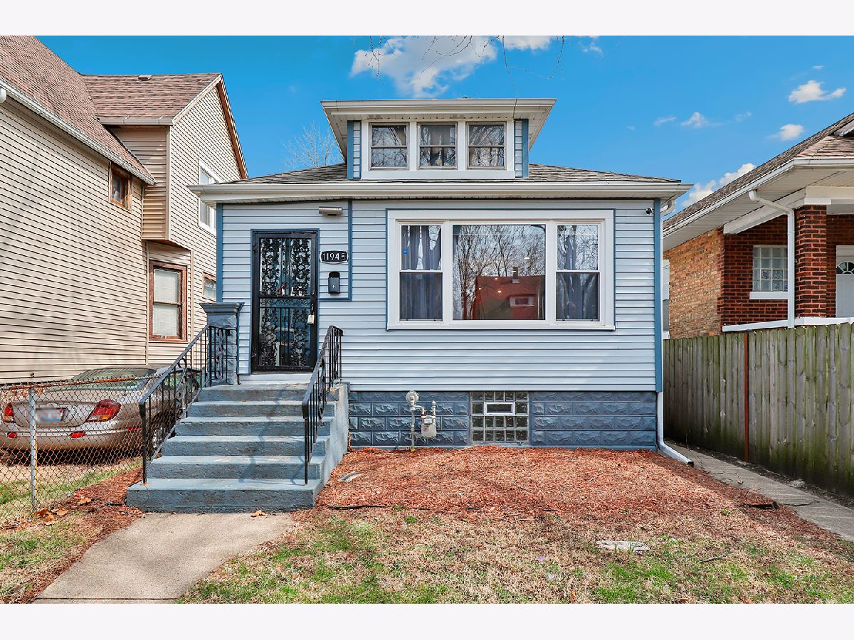  For Sale Chicago Illinois, 11945 Yale Avenue