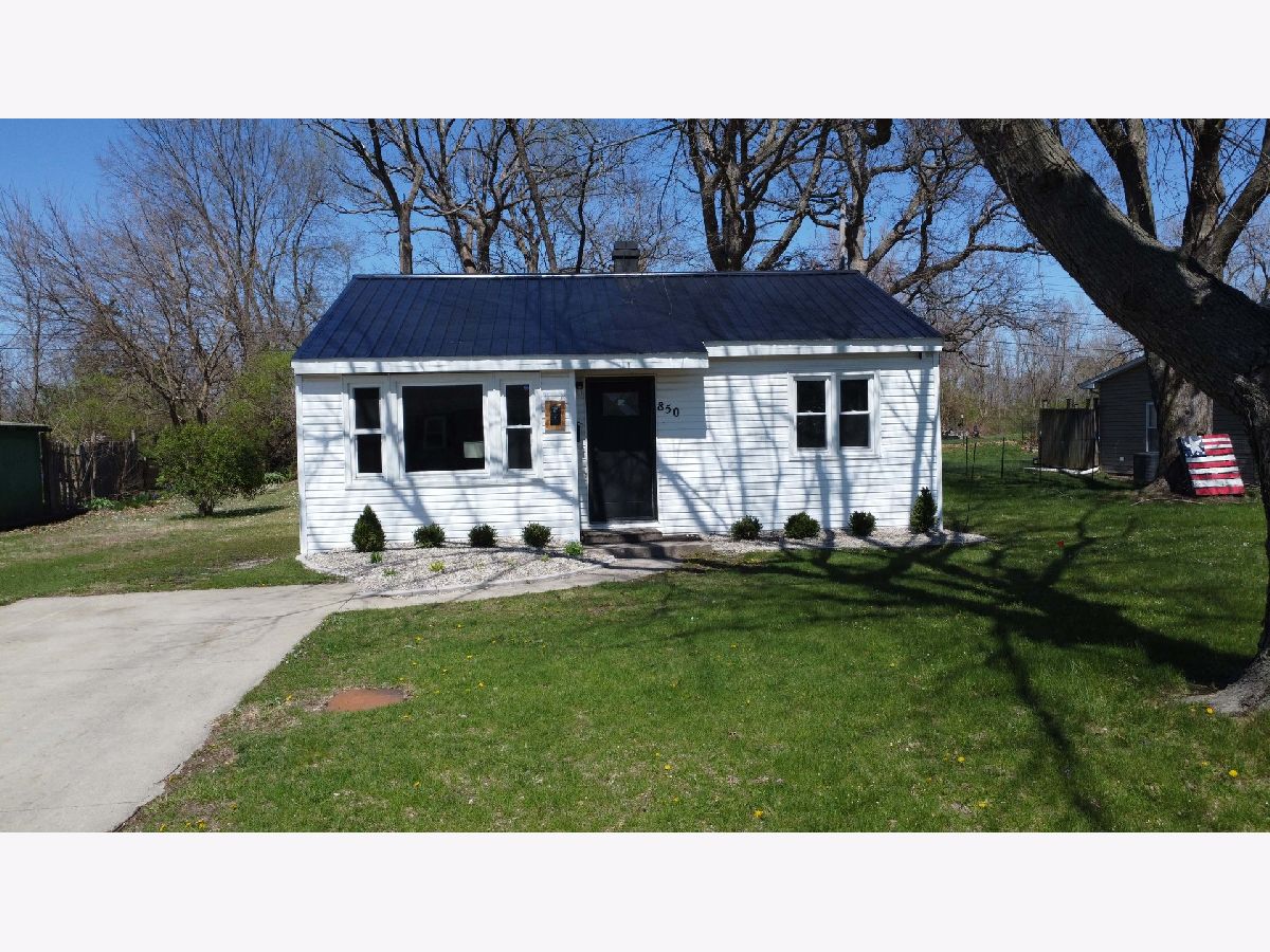  For Sale Watseka Illinois, 850 Locust Street
