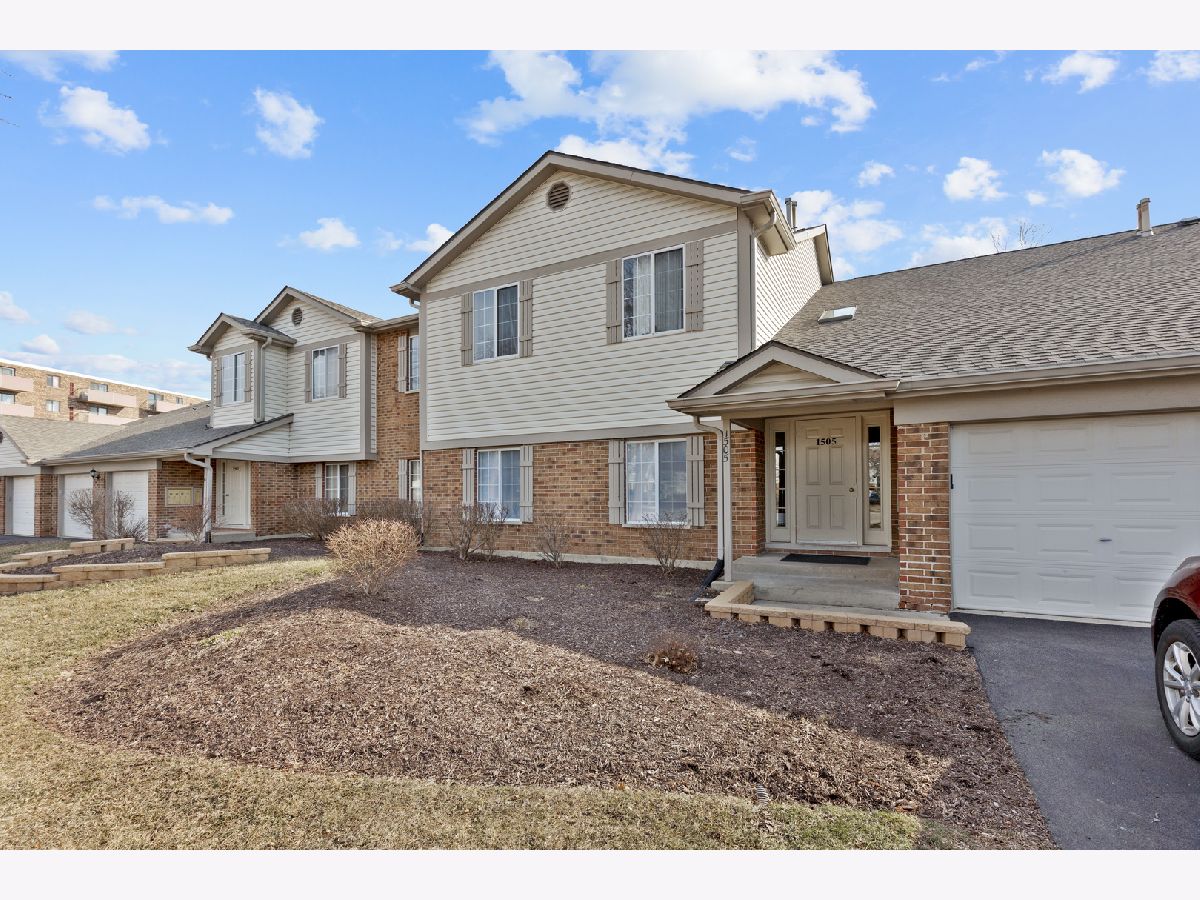  Rented Schaumburg Illinois, 1505 Mercury
