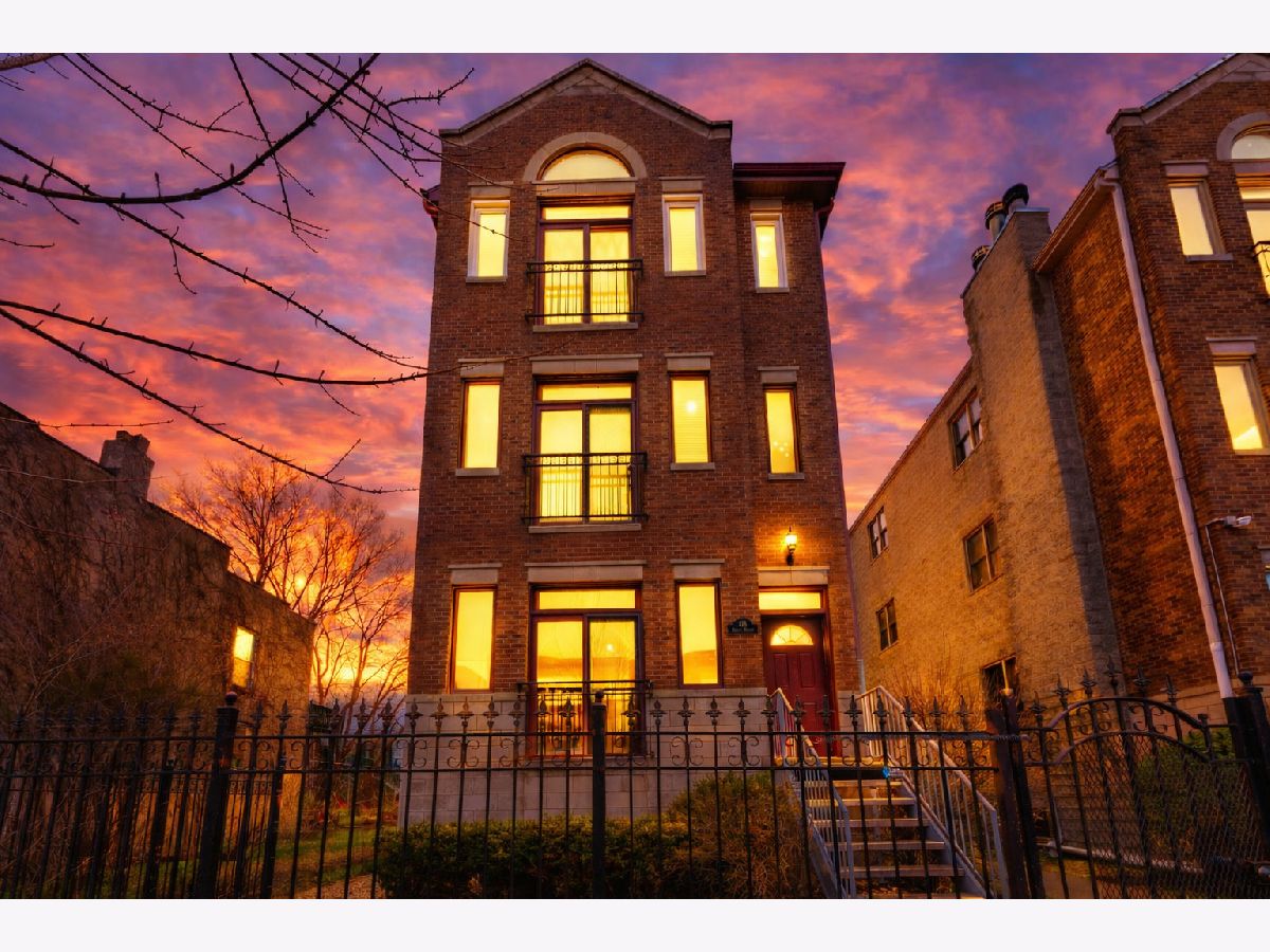  For Sale Chicago Illinois, 119 Mozart Street