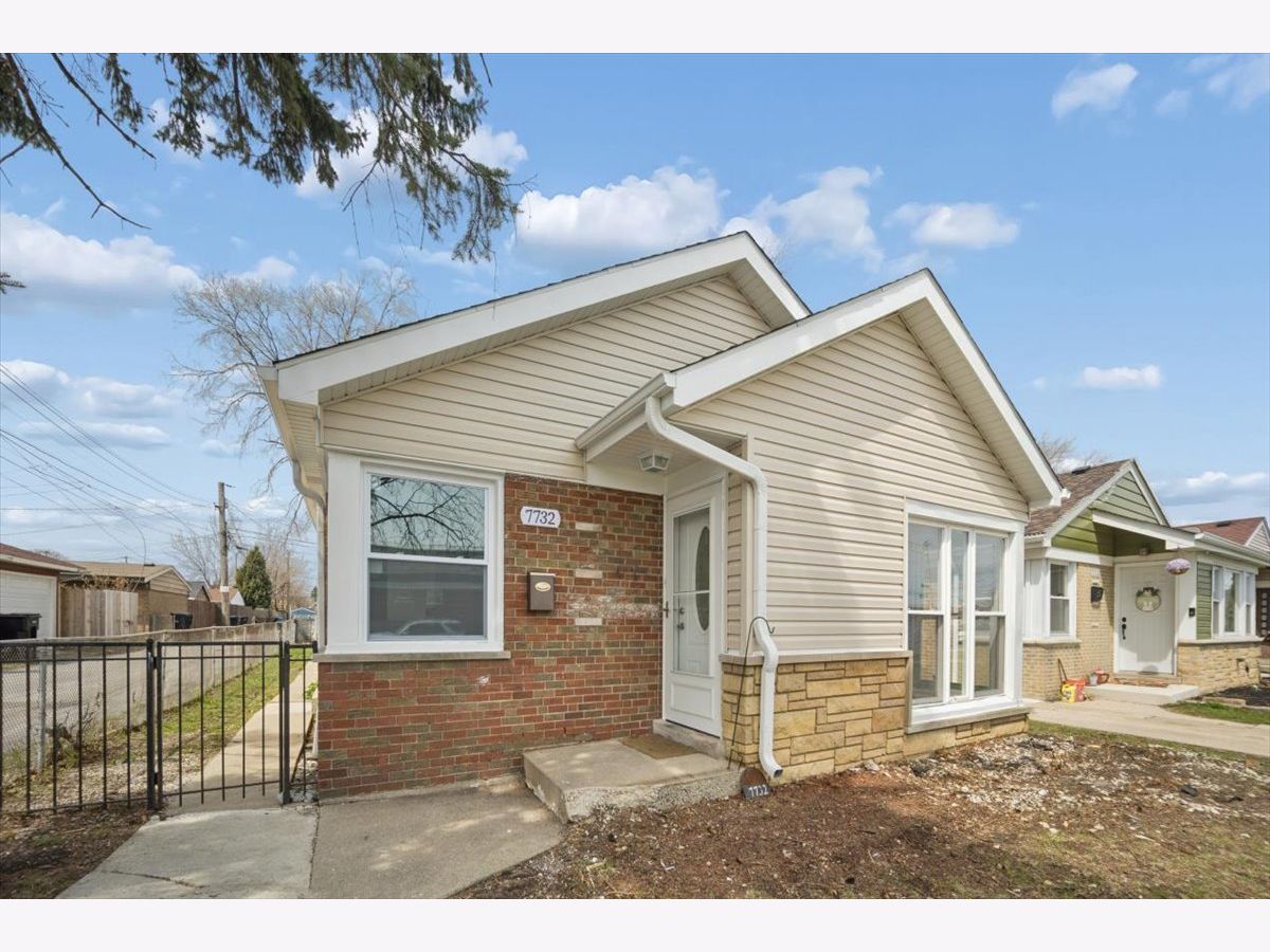  For Rent Chicago Illinois, 7732 Springfield