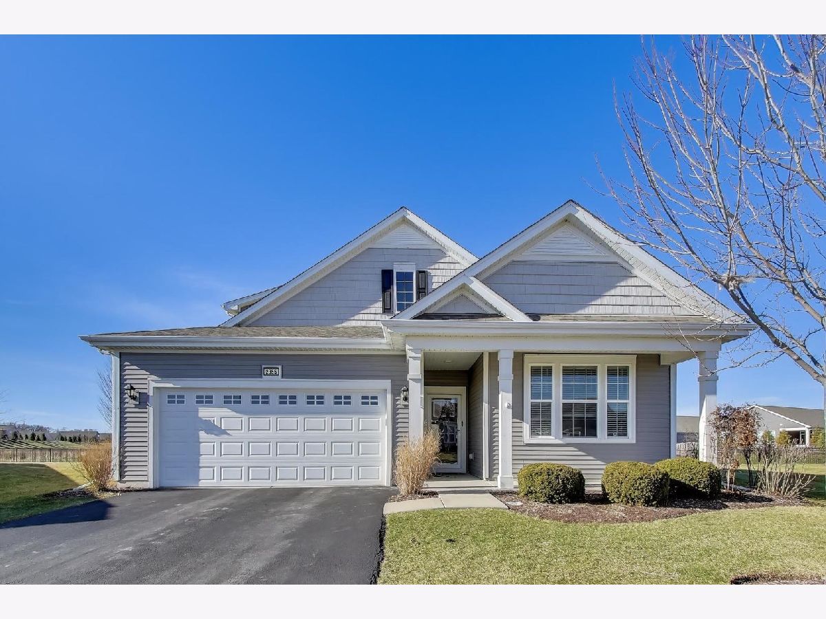  For Sale Pingree Grove Illinois, 2355 Cannon Drive