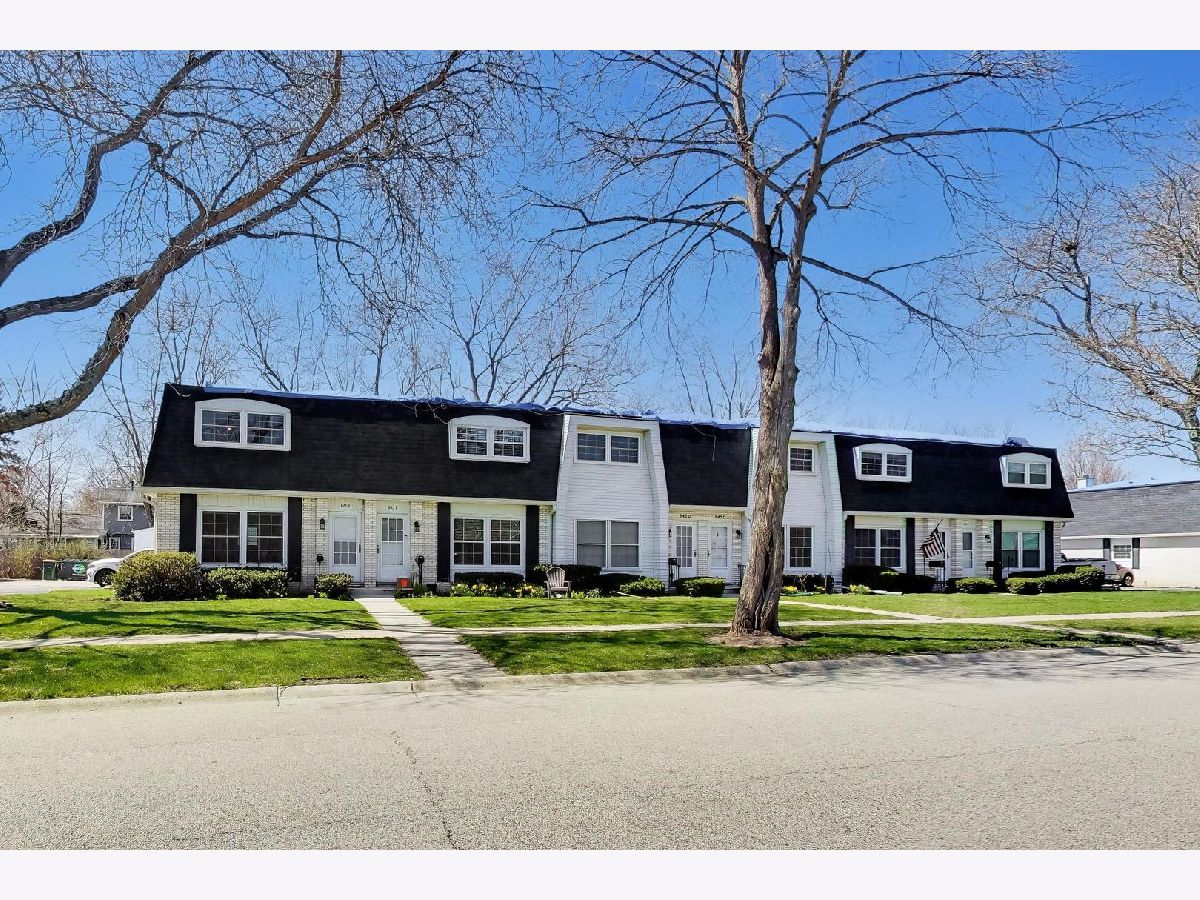  For Sale Libertyville Illinois, 845 Country Club Drive