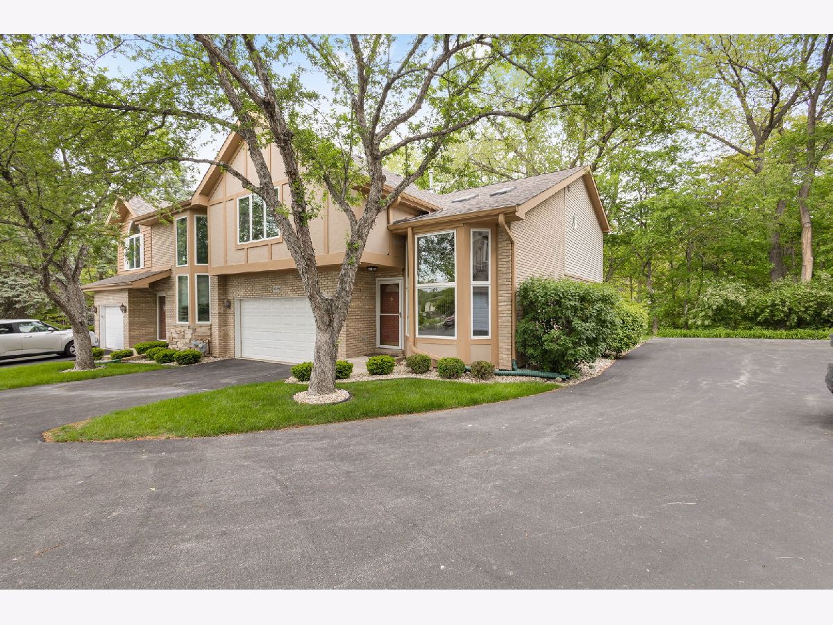  For Sale Willow Springs Illinois, 9045 Archer Avenue