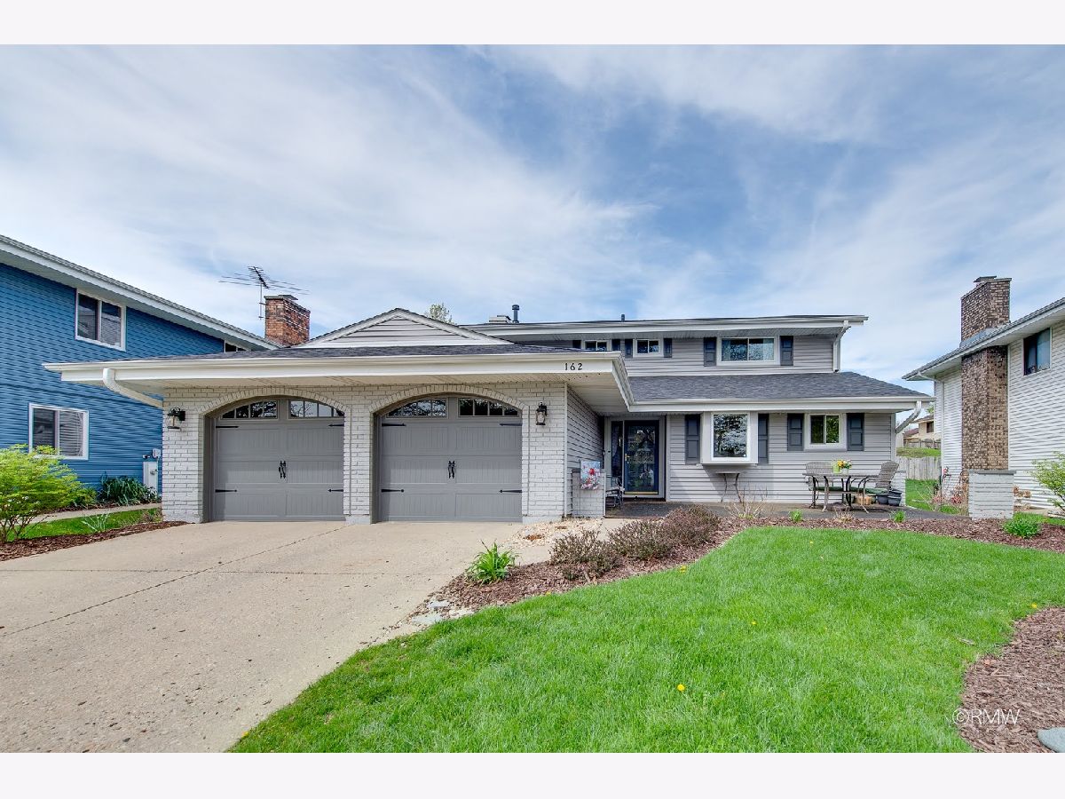  For Sale Bloomingdale Illinois, 162 Braintree Drive