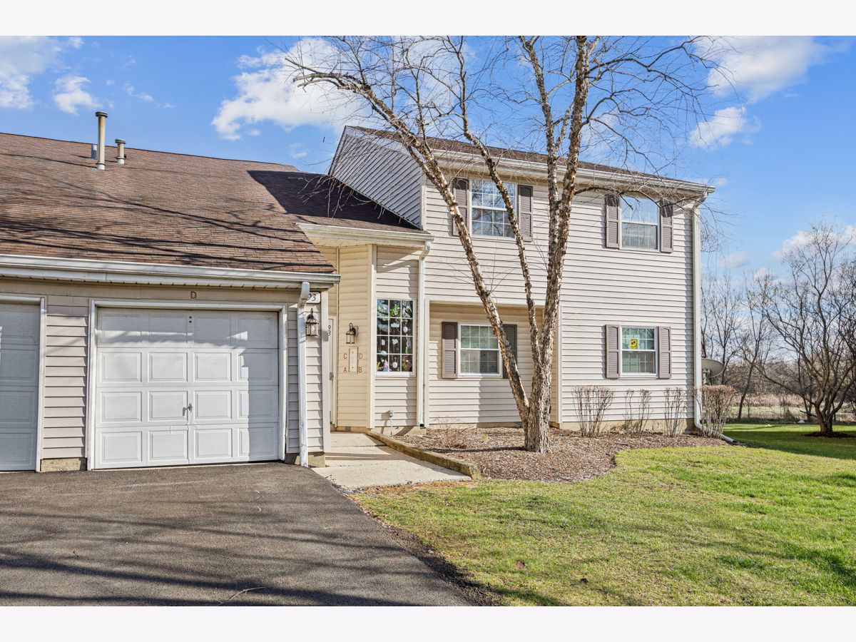  For Rent Streamwood Illinois, 93 Victoria