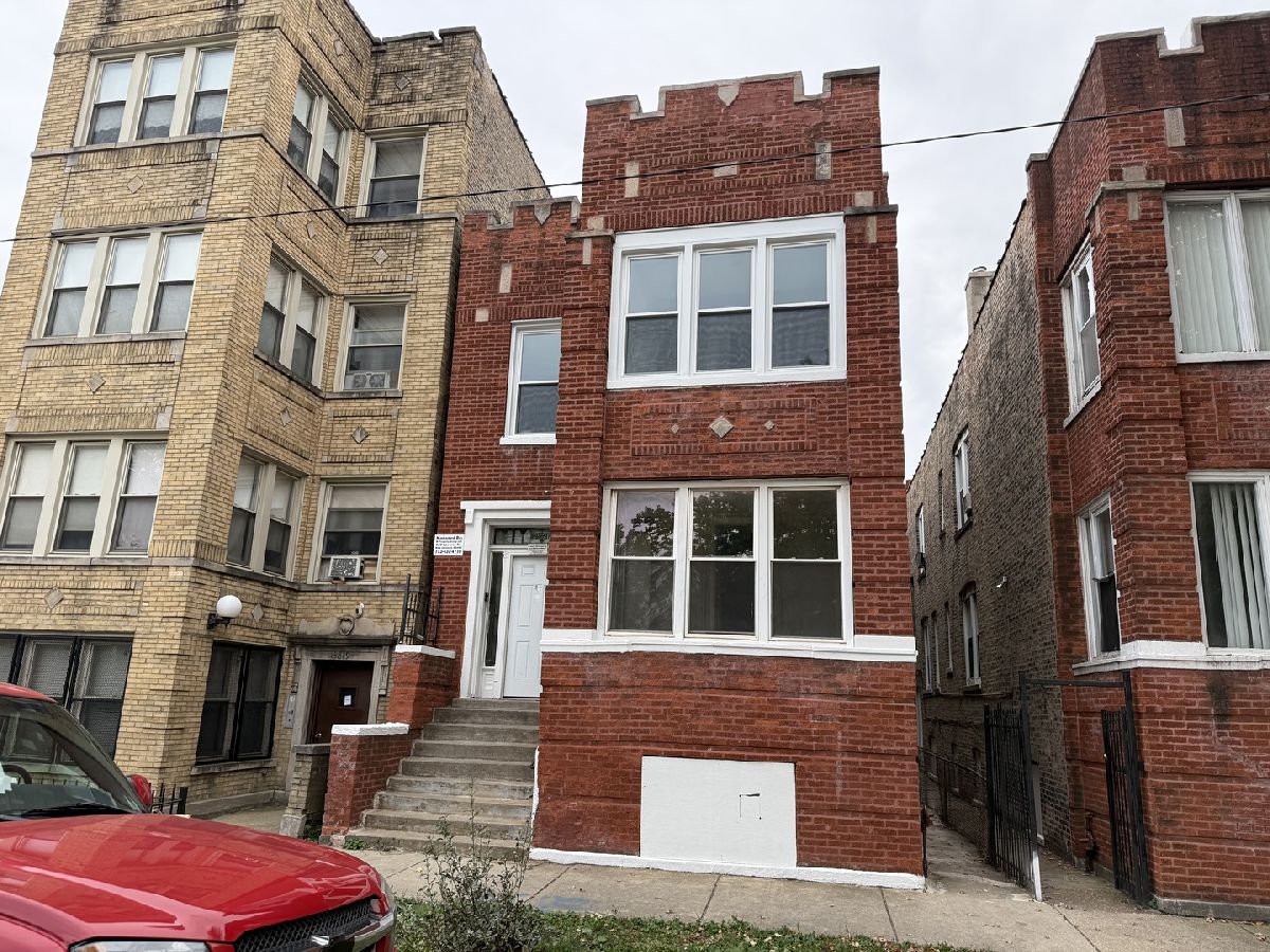 Rented Chicago Illinois, 3821 Fillmore