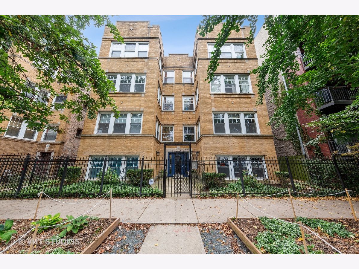  Sold Chicago Illinois, 2025 Whipple