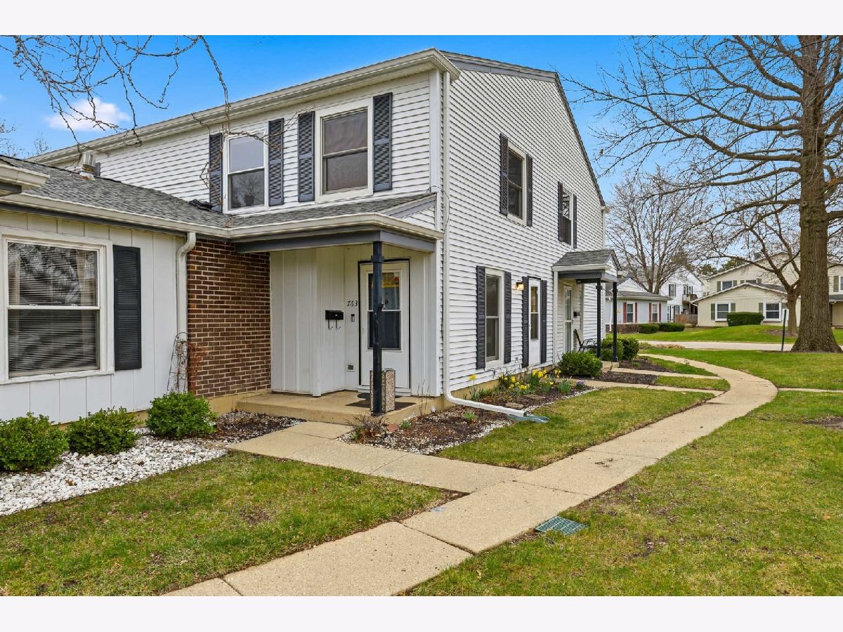  For Rent Elk Grove Village Illinois, 763 Wellington