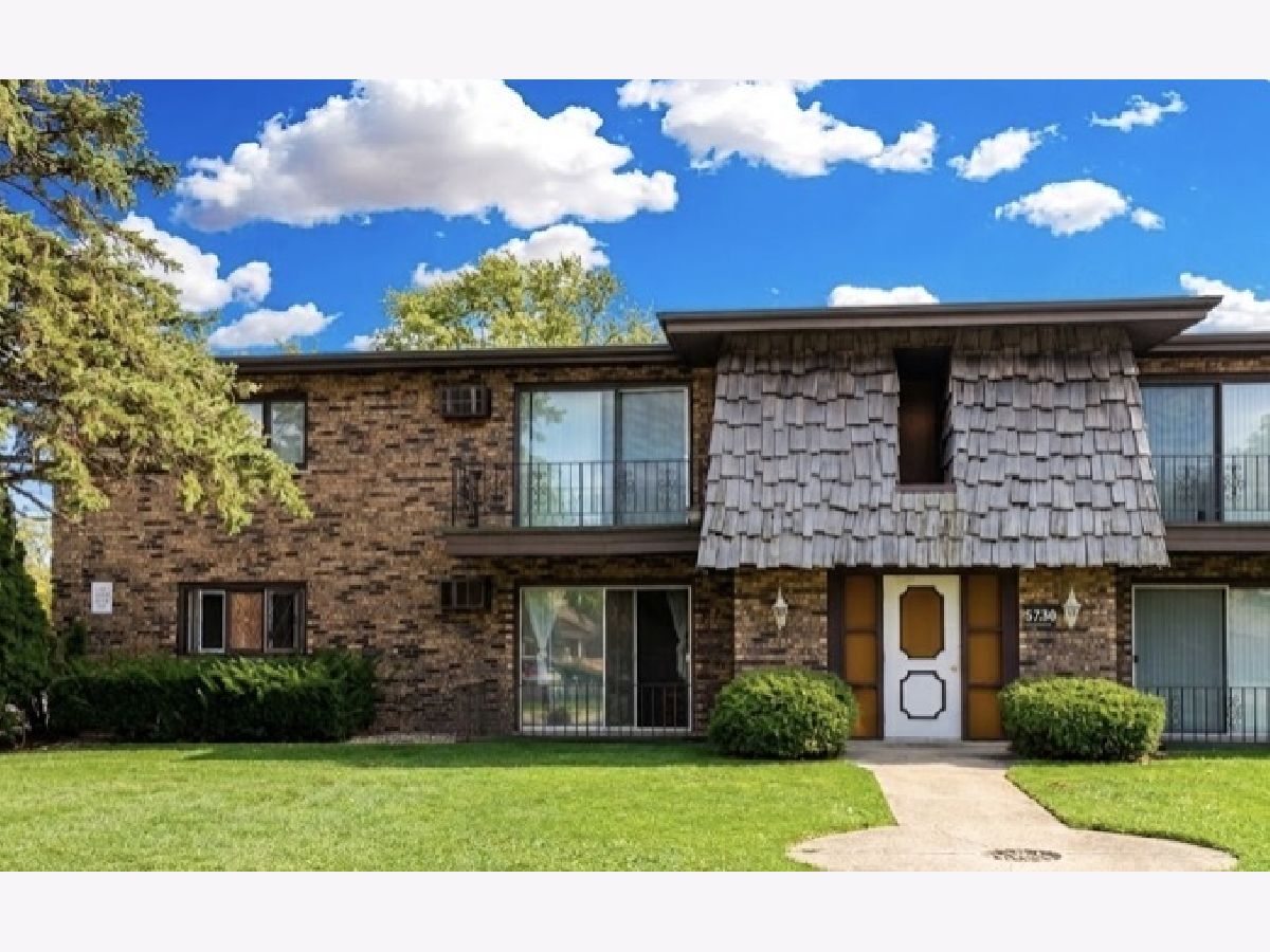  For Sale Crestwood Illinois, 5739 129th Street