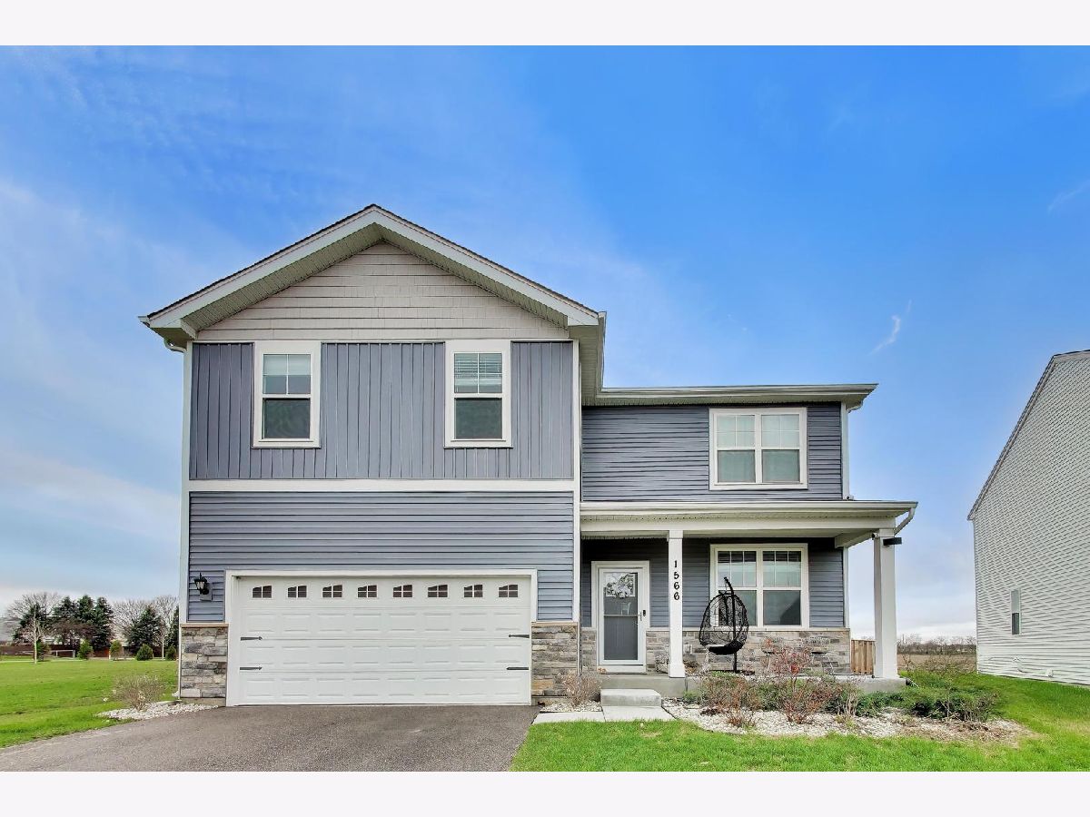  For Sale Pingree Grove Illinois, 1566 Dublin Drive