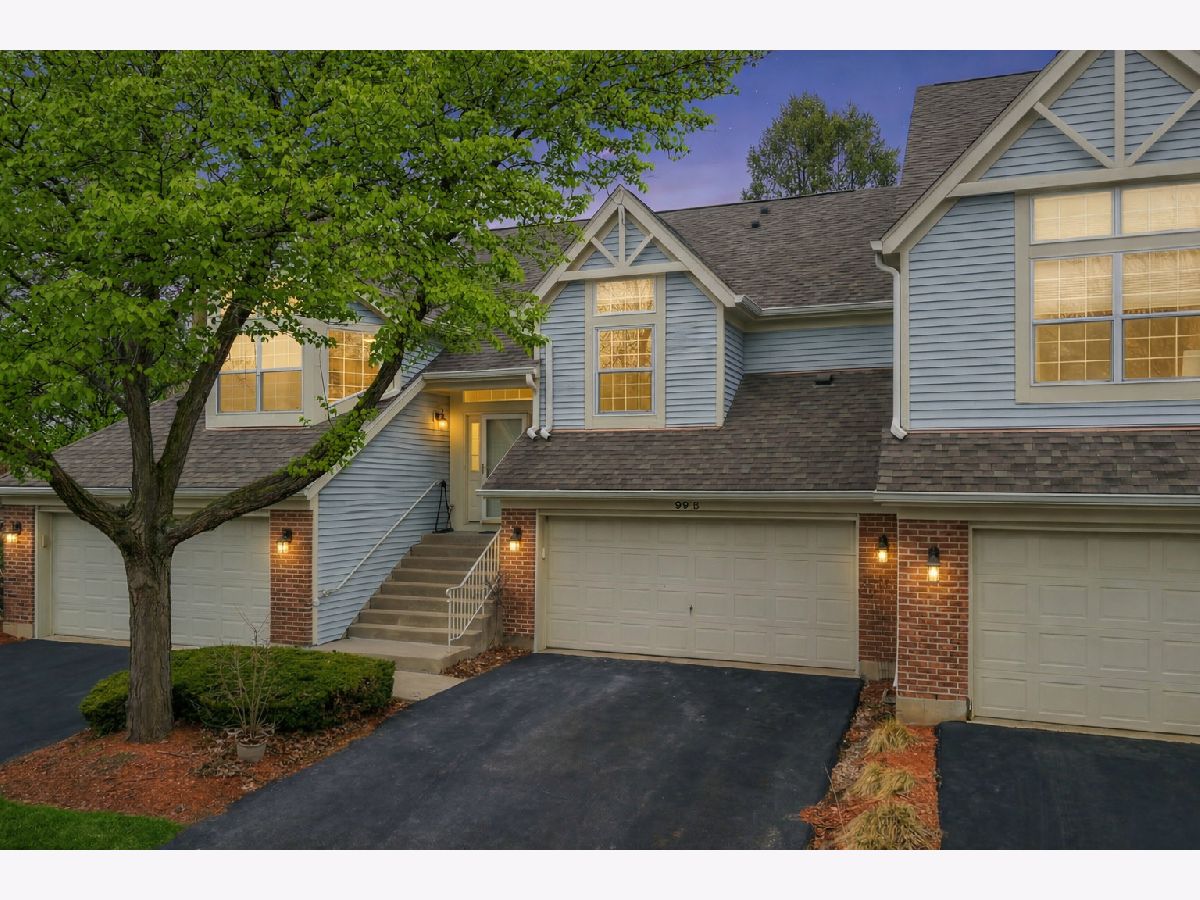  For Sale South Elgin Illinois, 99 Ione Drive