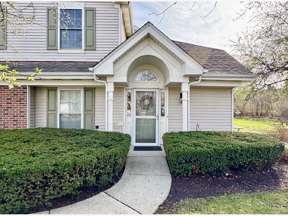 Homes & Townhomes For Sale Willoughby Farms Algonquin Illinois, 2110 Peach Tree Lane