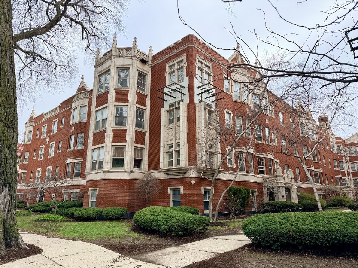 Condominiums For Sale Santa Maria Oak Park Illinois