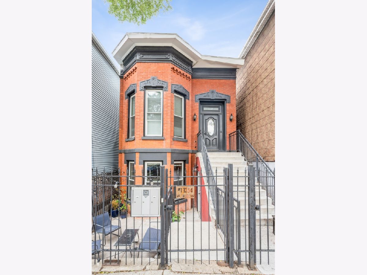  Rented Chicago Illinois, 1234 Huron