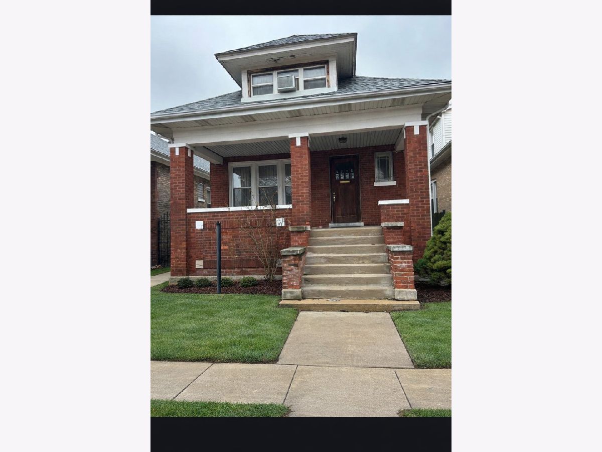  For Sale Chicago Illinois, 5716 Campbell Avenue