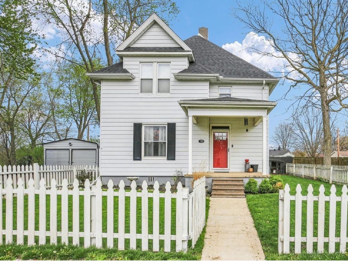  Sold Farmer City Illinois, 719 Allen
