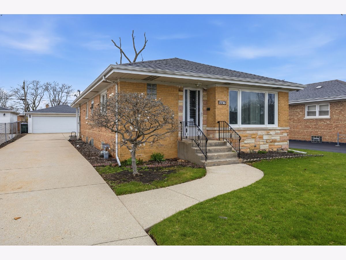  Rented Niles Illinois, 8736 Ozark