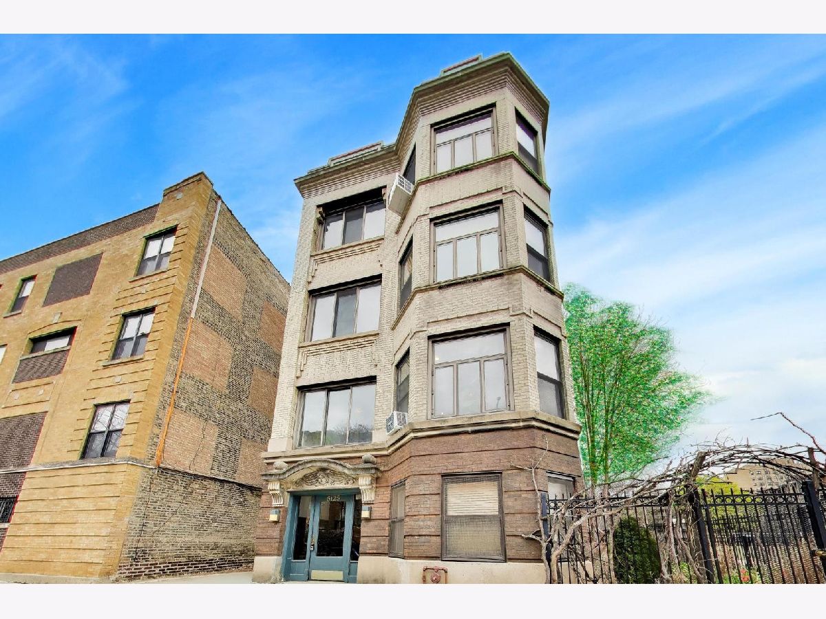  For Sale Chicago Illinois, 5125 Winthrop Avenue