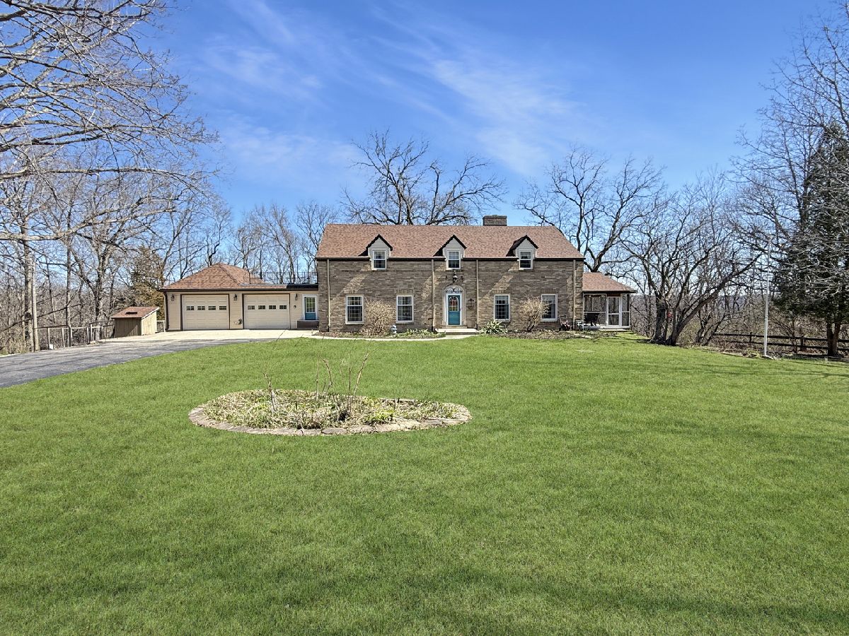  For Sale Oregon Illinois, 897 Tomahawk Drive