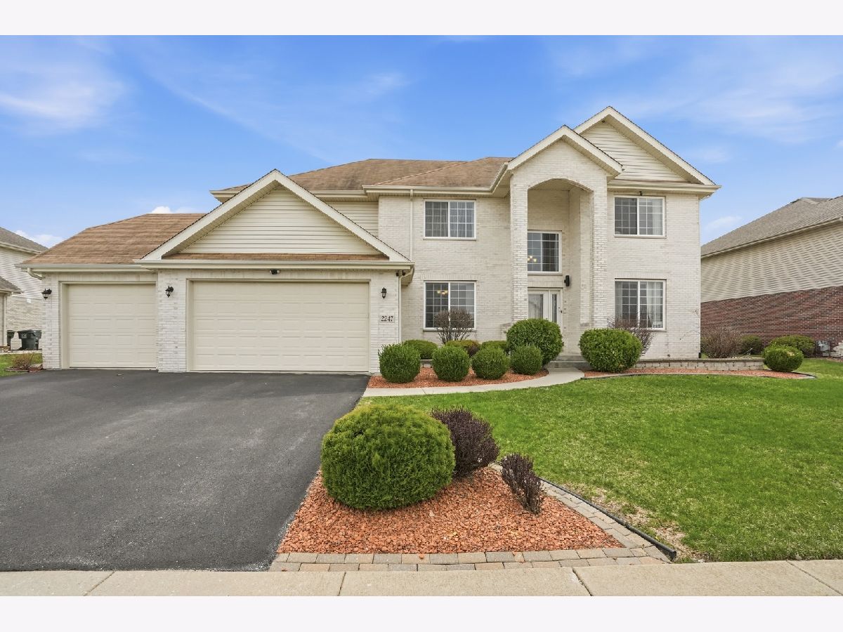  For Sale Lynwood Illinois, 2247 Robin Lane