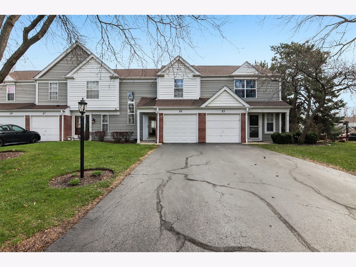 Townhomes For Sale Tiffany Place Streamwood Illinois, 25 Oltendorf Road