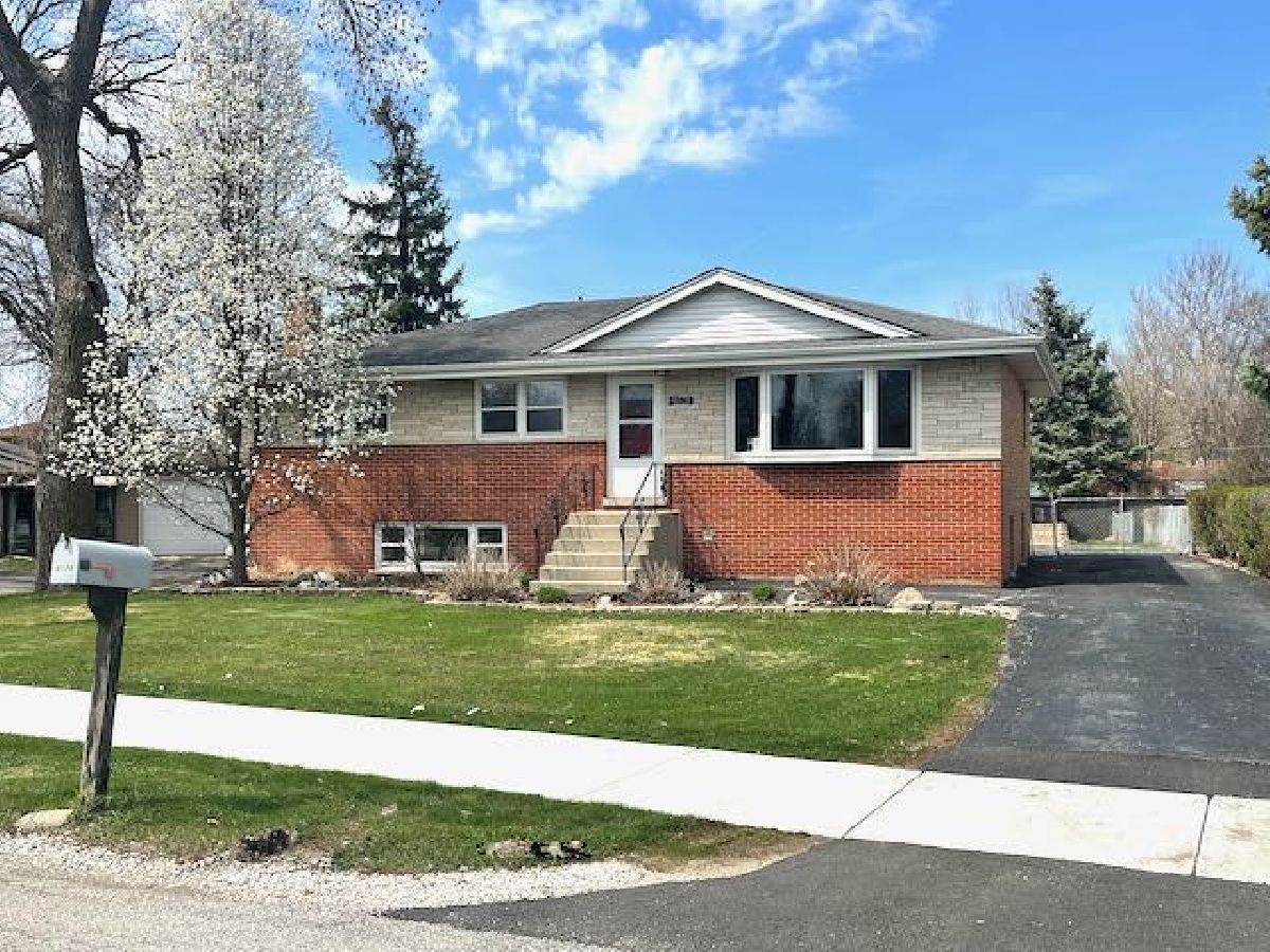  For Sale Justice Illinois, 8574 73rd Place