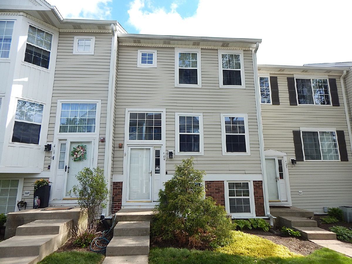  Sold North Aurora Illinois, 409 Victoria